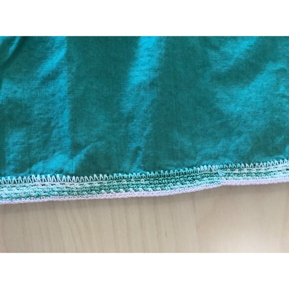 VTG Green and White Color Block with Pink Flowers Hand Embroidered Tablecloth 48 - Picture 13 of 13